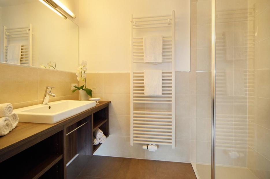 Hotel Biedermannhof Cermes Habitación foto